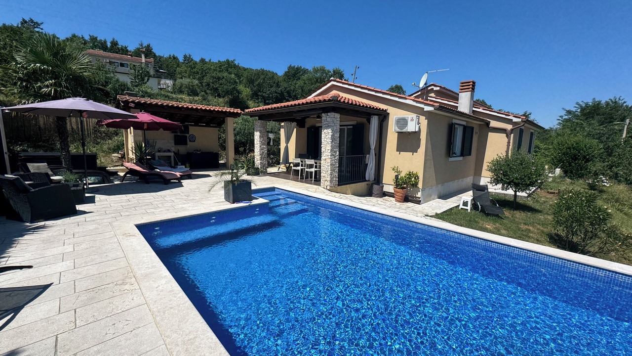 Photo of Outdoor in Pican