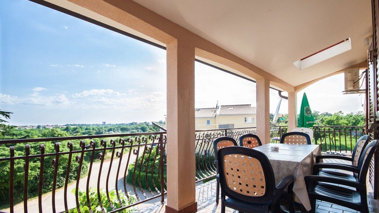 Photo of Outdoor in Monterol