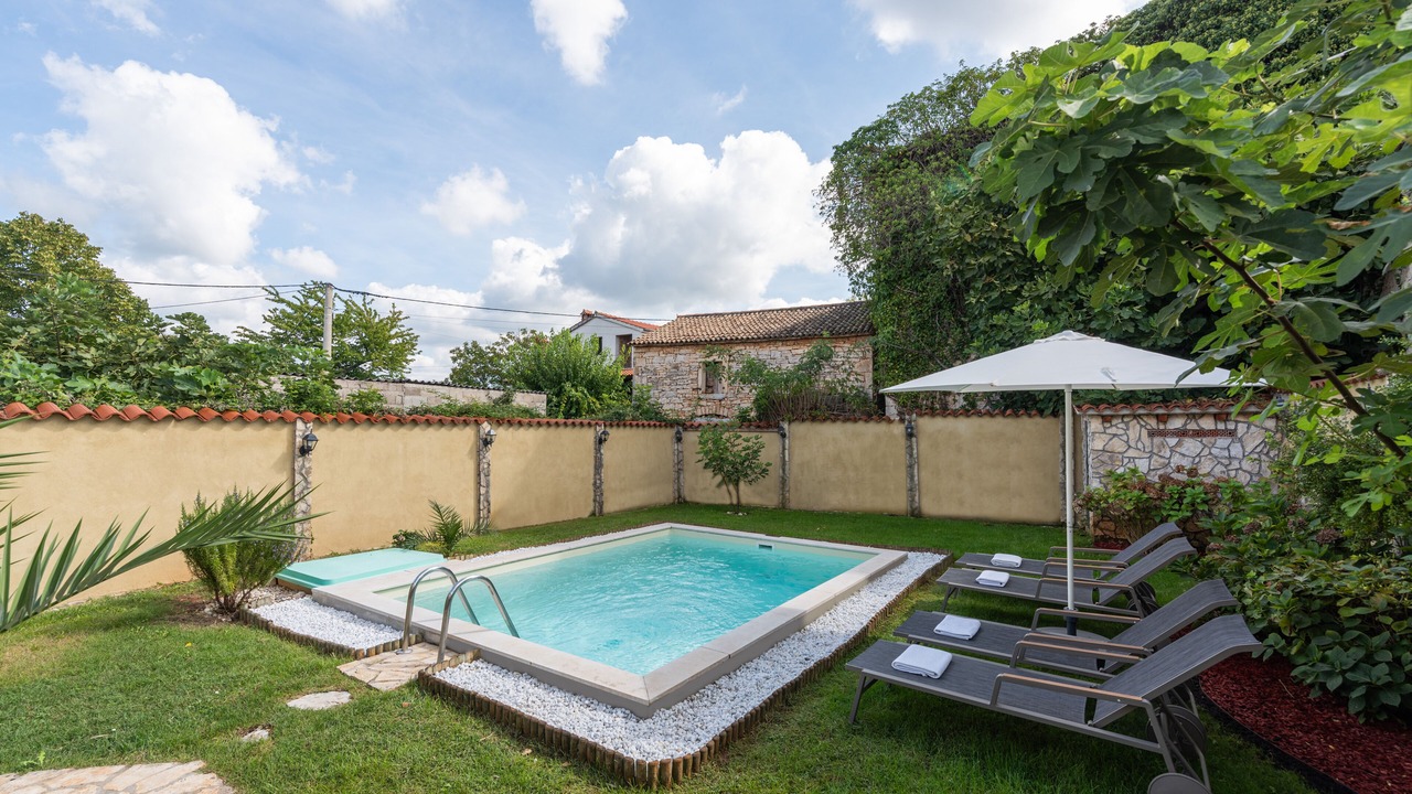 Photo of Outdoor in Stifanici