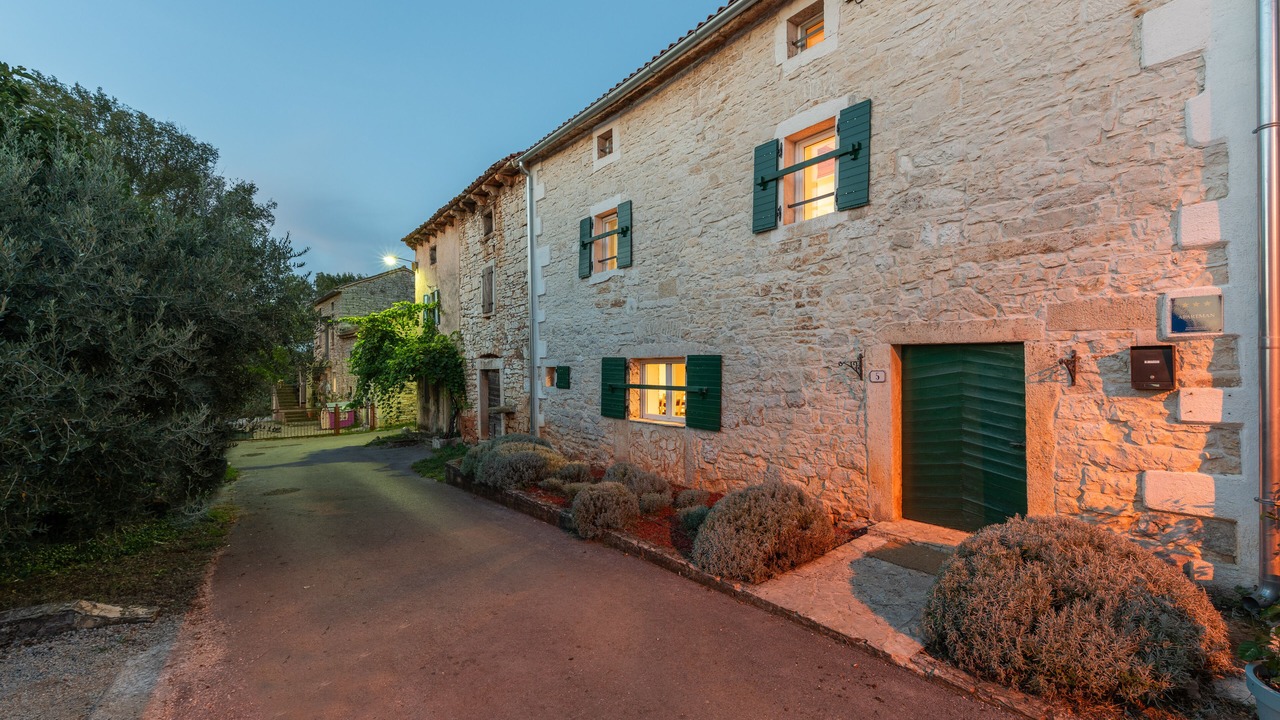 Photo of Outdoor in Stifanici