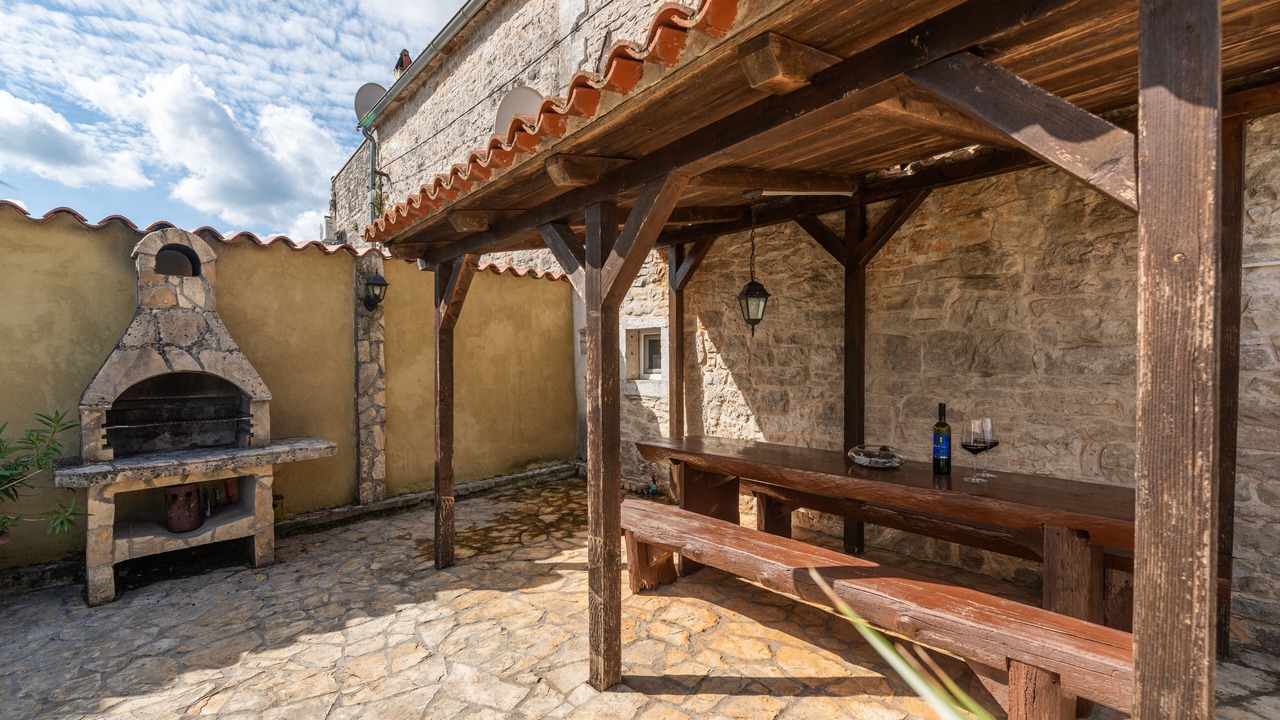Photo of Outdoor in Stifanici