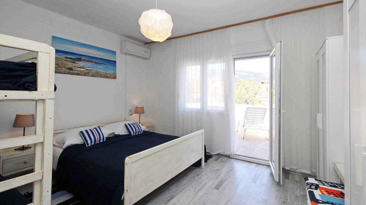 Photo of Bedroom in Baska