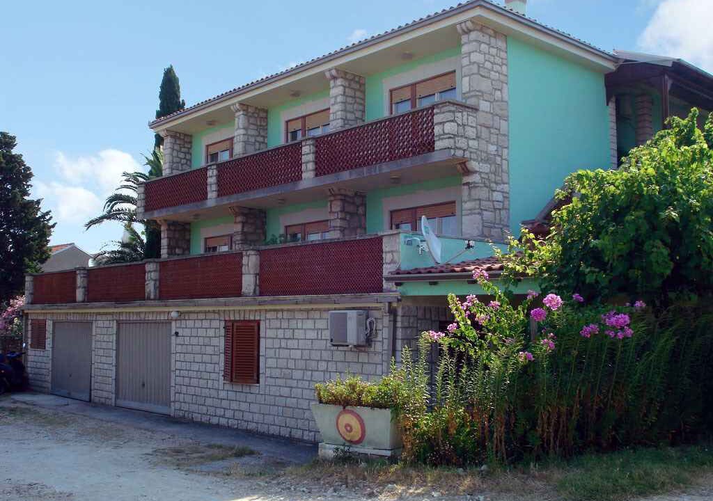 Photo of Outdoor in Cove Murtar