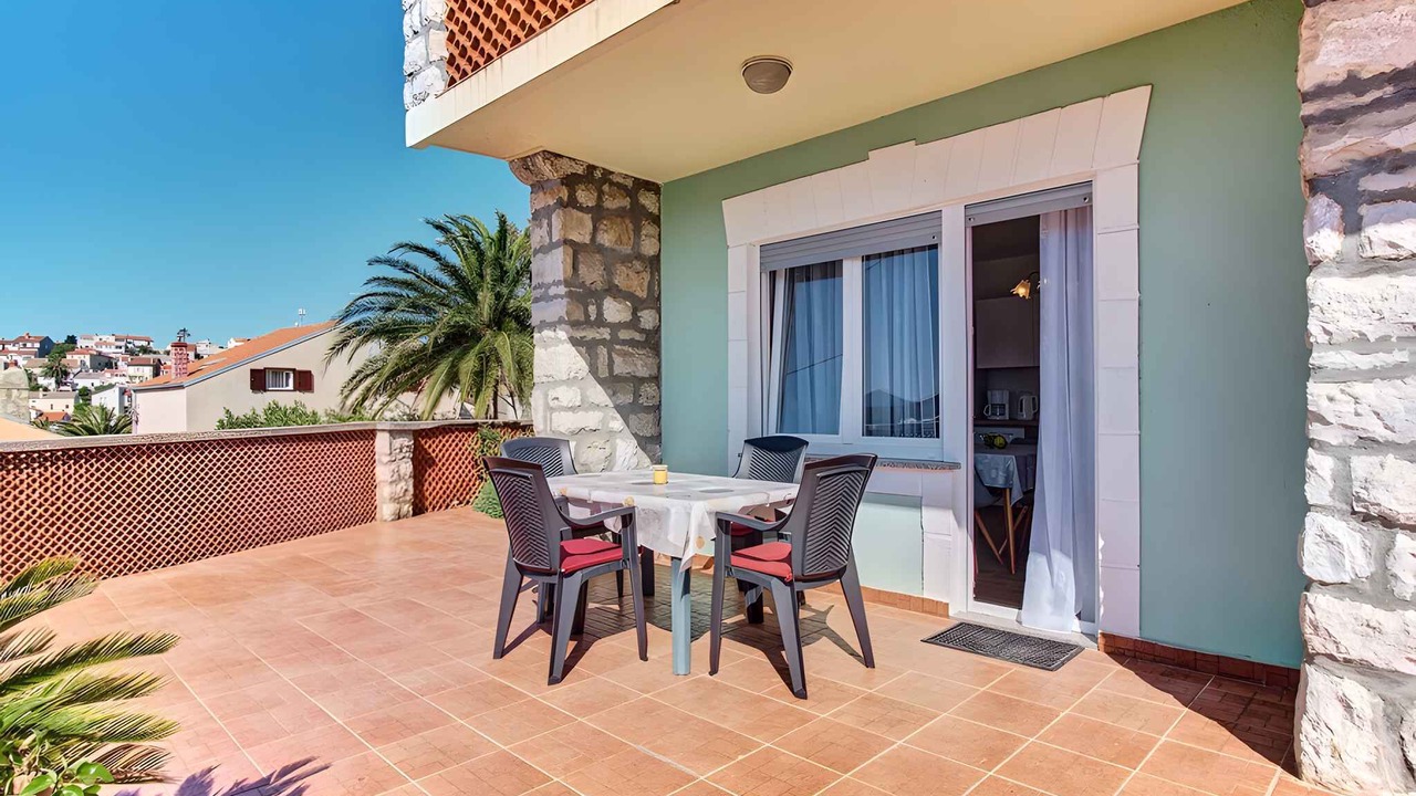 Photo of Outdoor in Cove Murtar