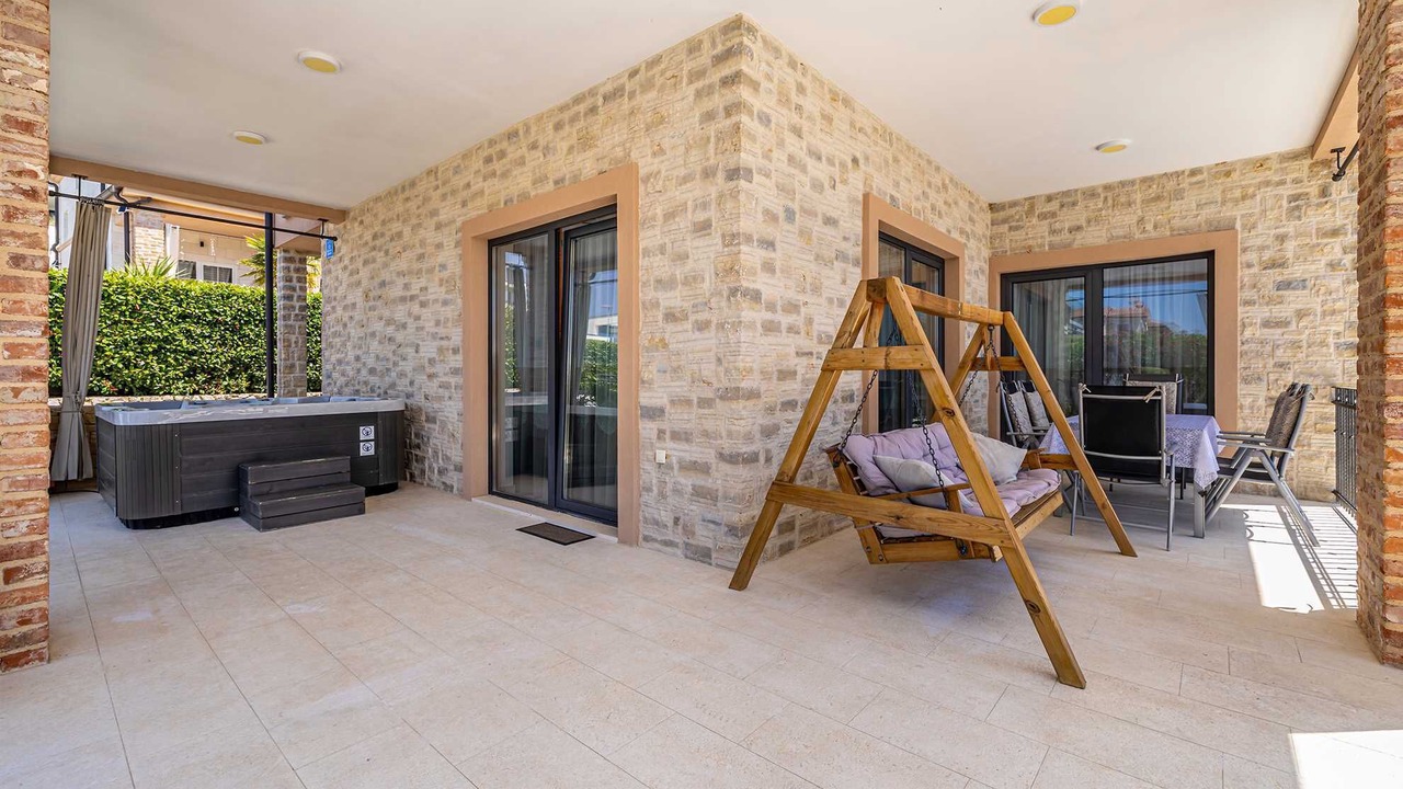 Photo of Patio Balcony in Milohnici
