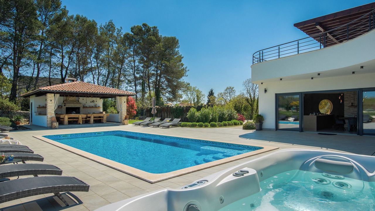 Photo of Outdoor in Jursici