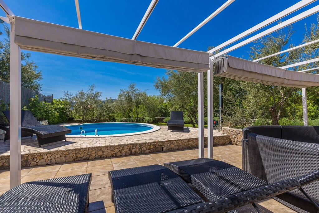 Photo of Patio Balcony in Brzac