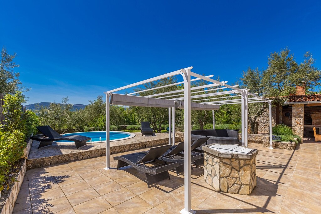 Photo of Patio Balcony in Brzac