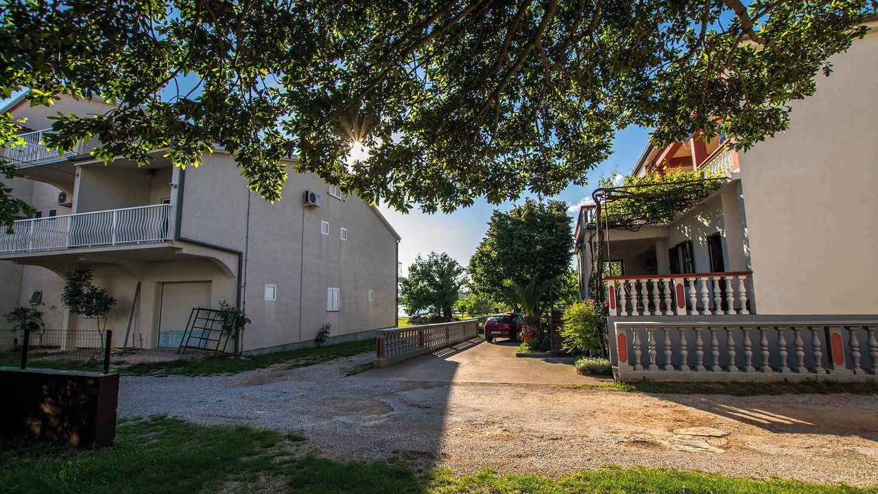 Photo of Outdoor in Seline