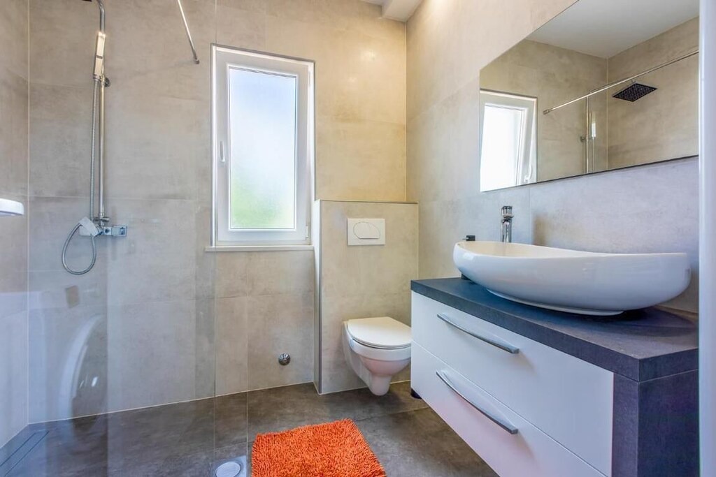 Photo of Bathroom in Garica