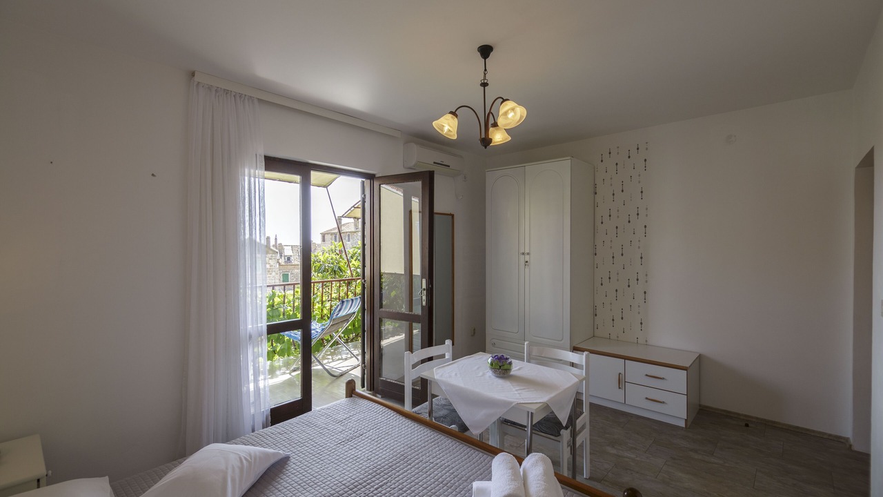Photo of Bedroom in Komiza