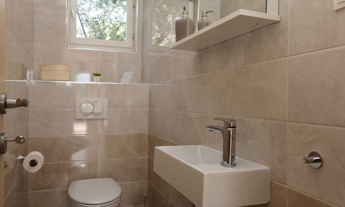 Photo of Bathroom in Silo