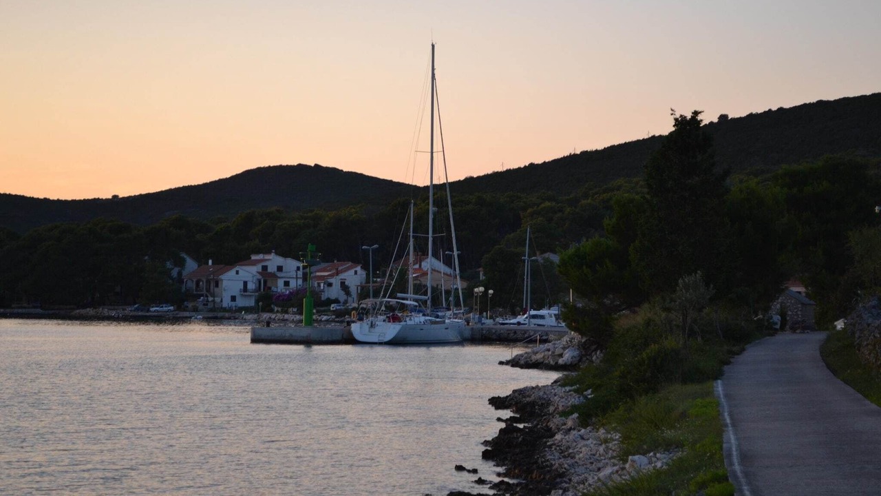 Photo of Others in Molat