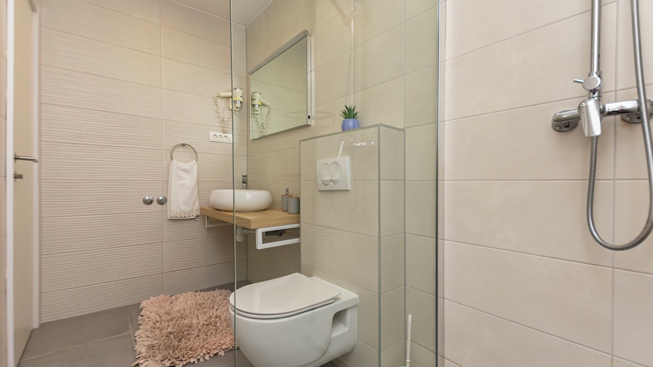 Photo of Bathroom in Mimice