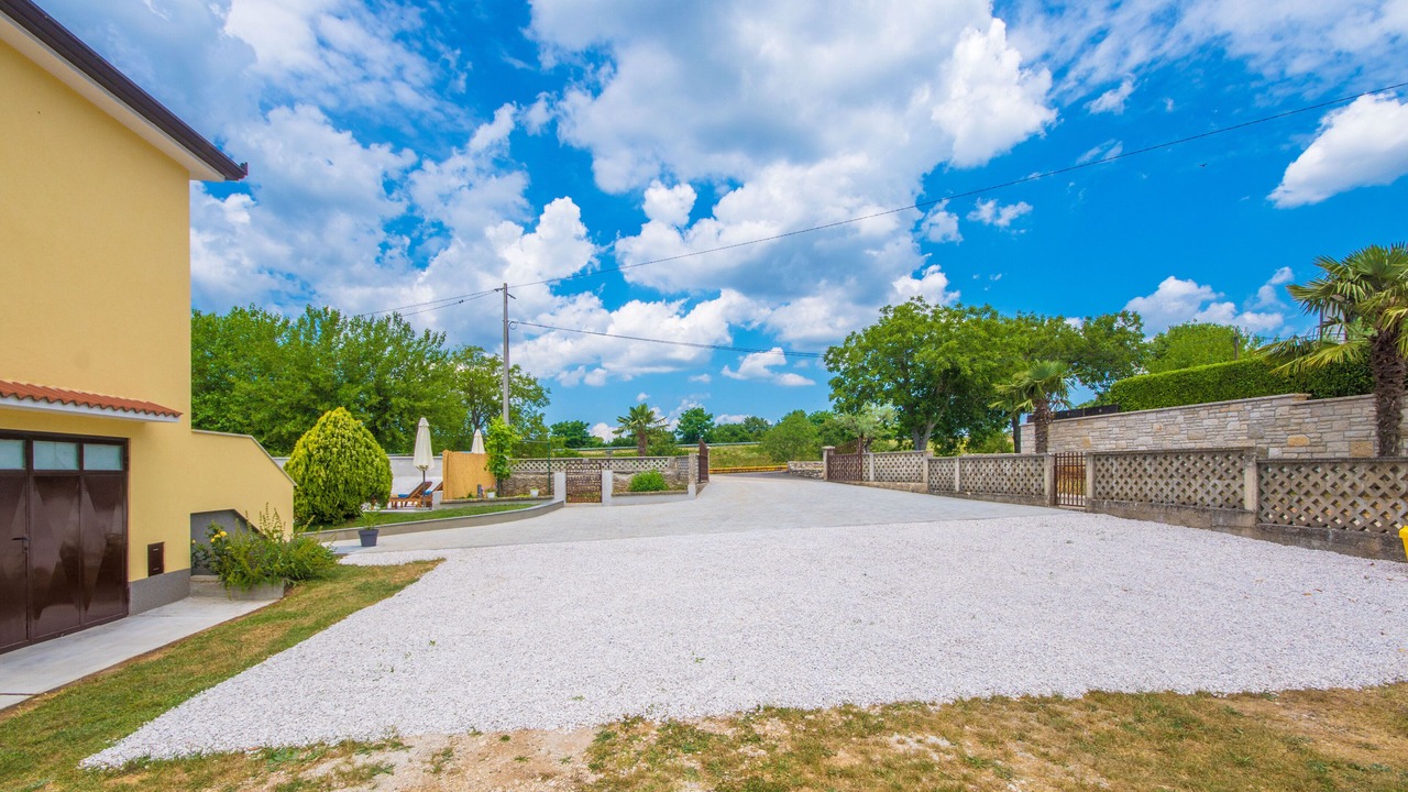 Photo of Outdoor in Jakovici