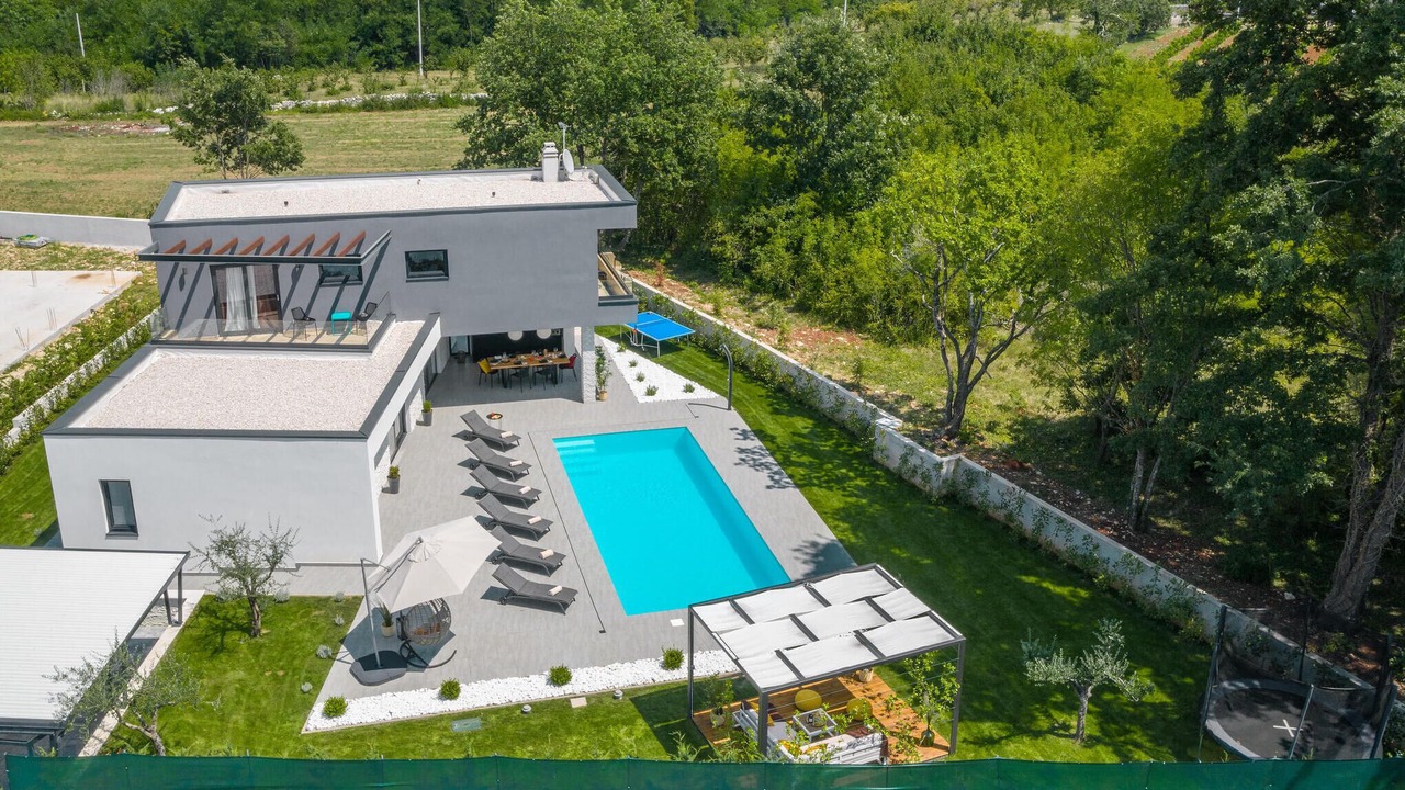 Photo of Outdoor in Zminj