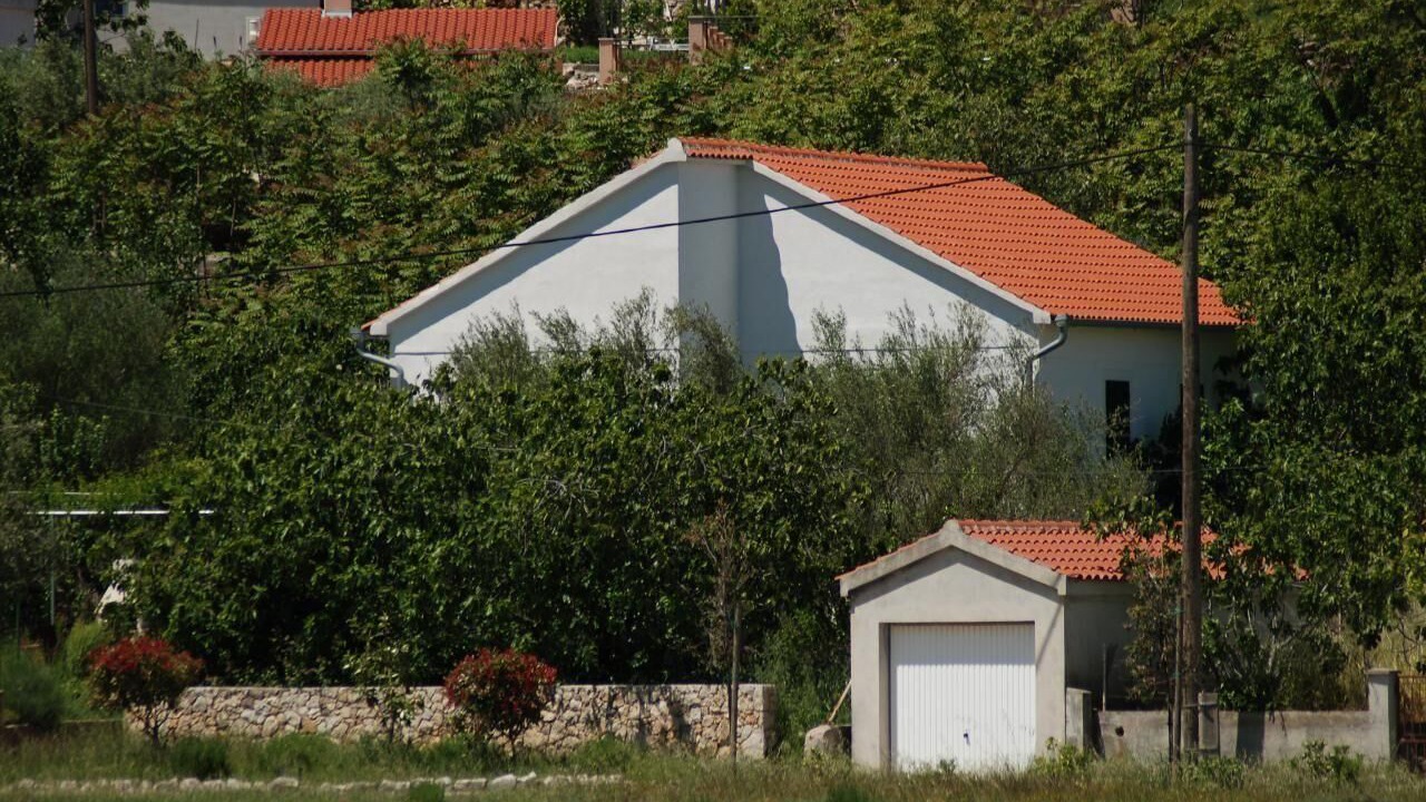 Photo of Outdoor in Lukoran
