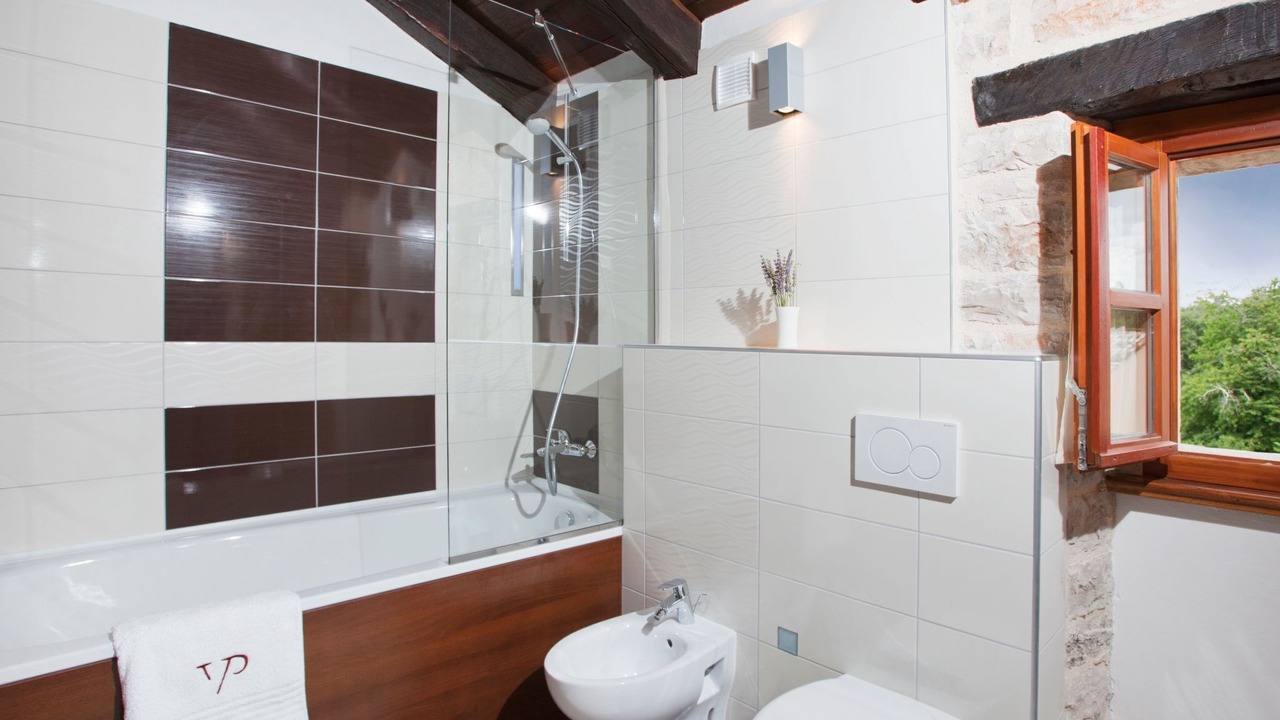 Photo of Bathroom in Makovci