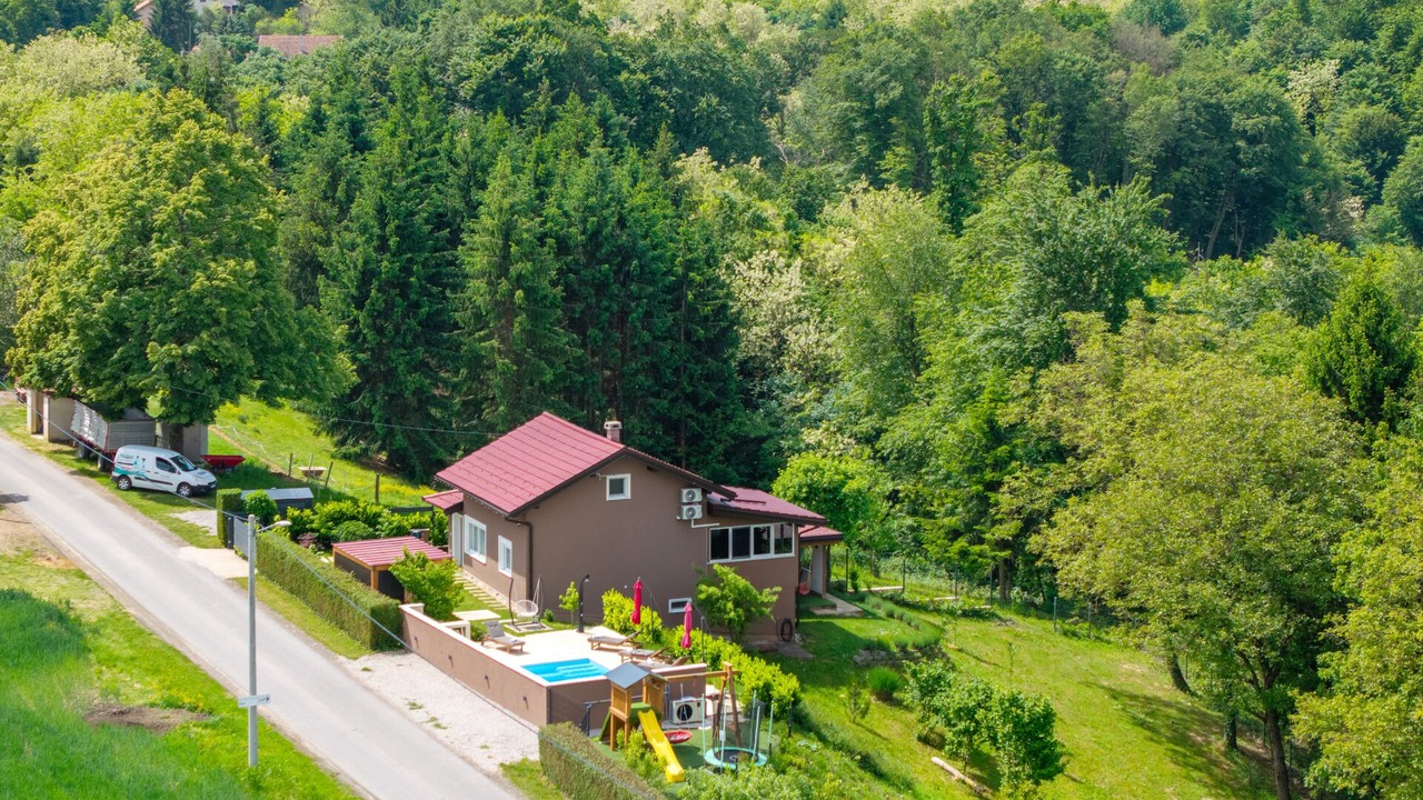Photo of Outdoor in Preseka