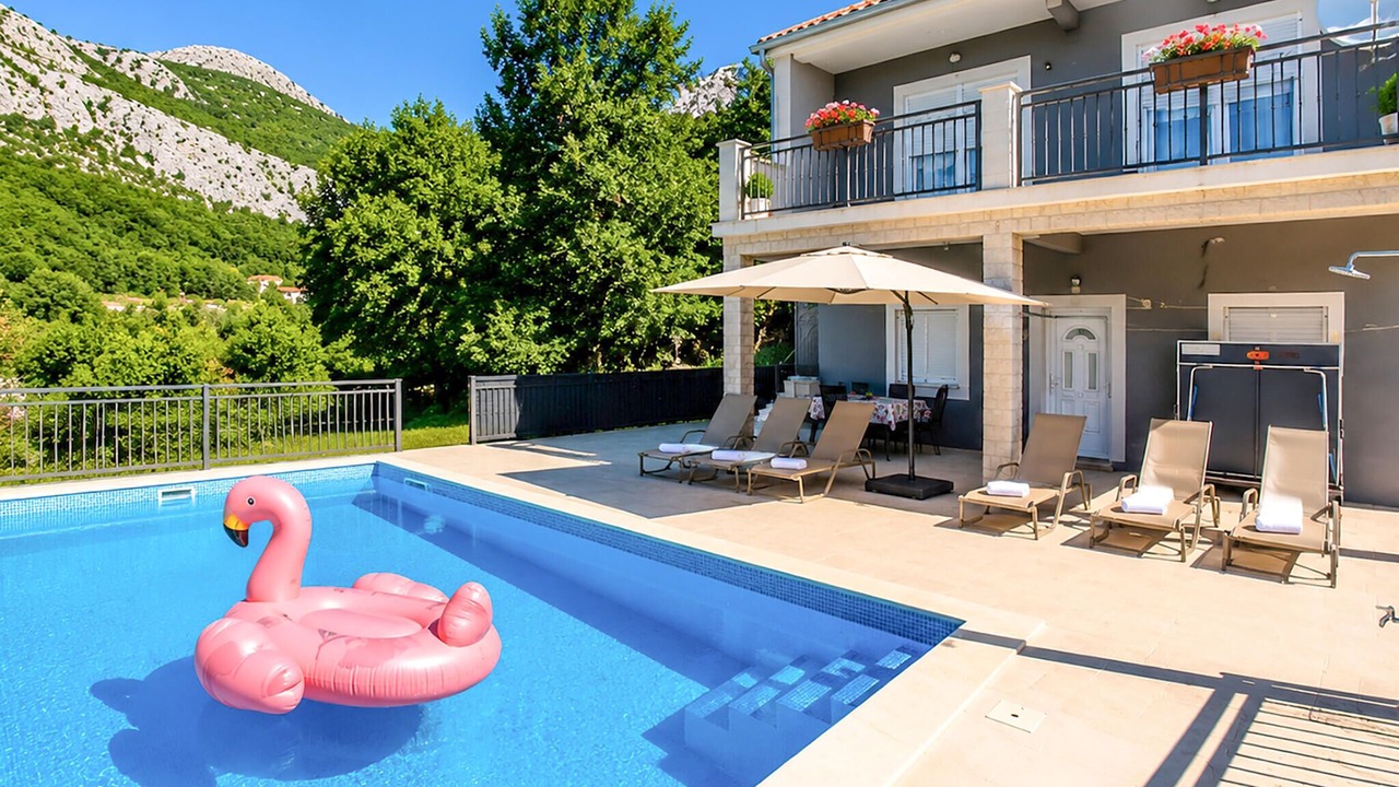 Photo of Outdoor in Solin