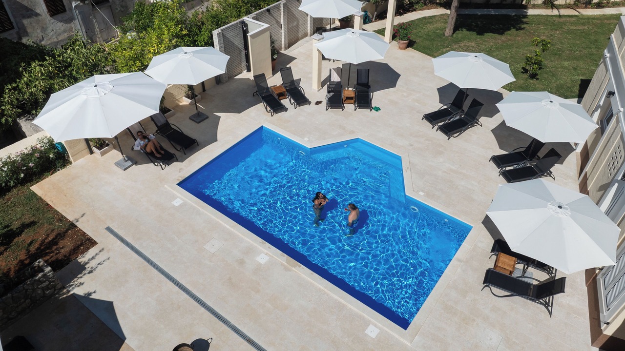 Photo of Outdoor in Cove Murtar