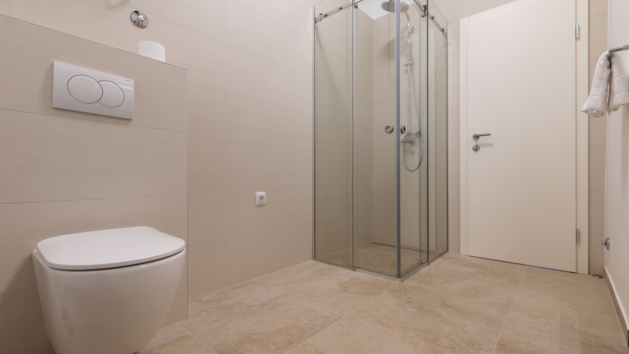 Photo of Bathroom in Cove Murtar