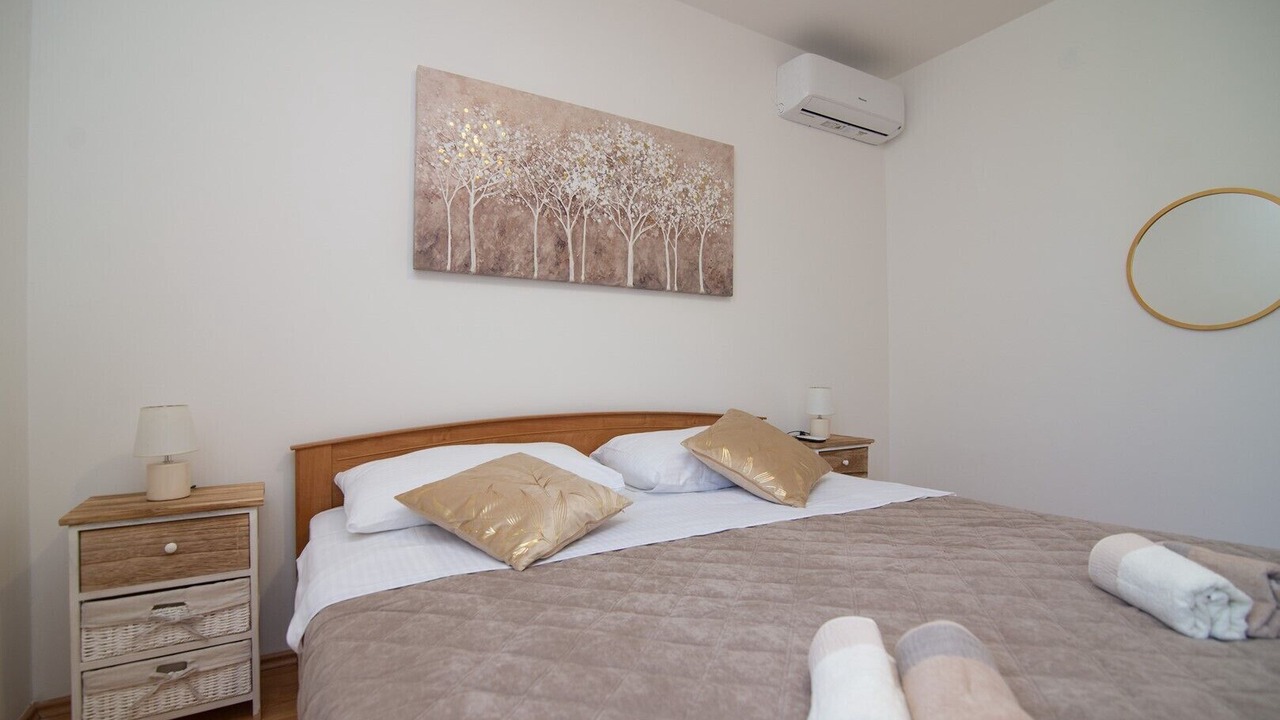 Photo of Bedroom in Cove Murtar