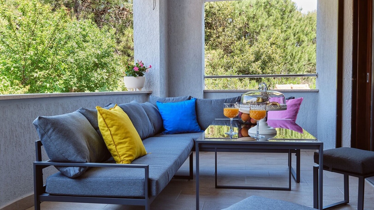 Photo of Outdoor in Cove Murtar