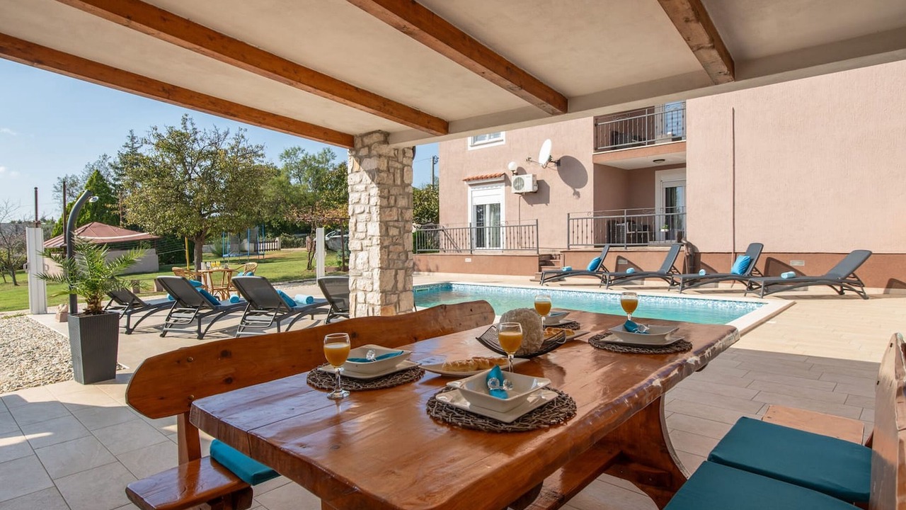 Photo of Outdoor in Belavici