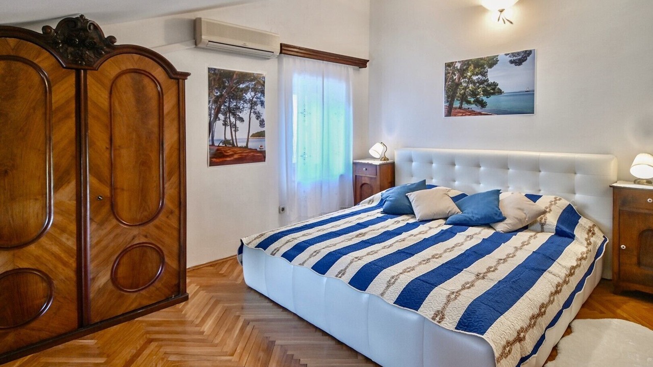 Photo of Bedroom in Nerezine