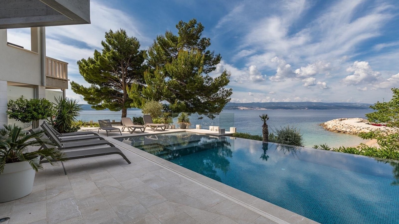 Photo of Outdoor in Medici