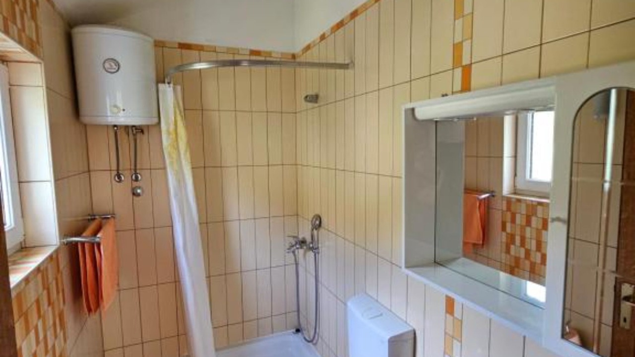 Photo of Bathroom in Duce