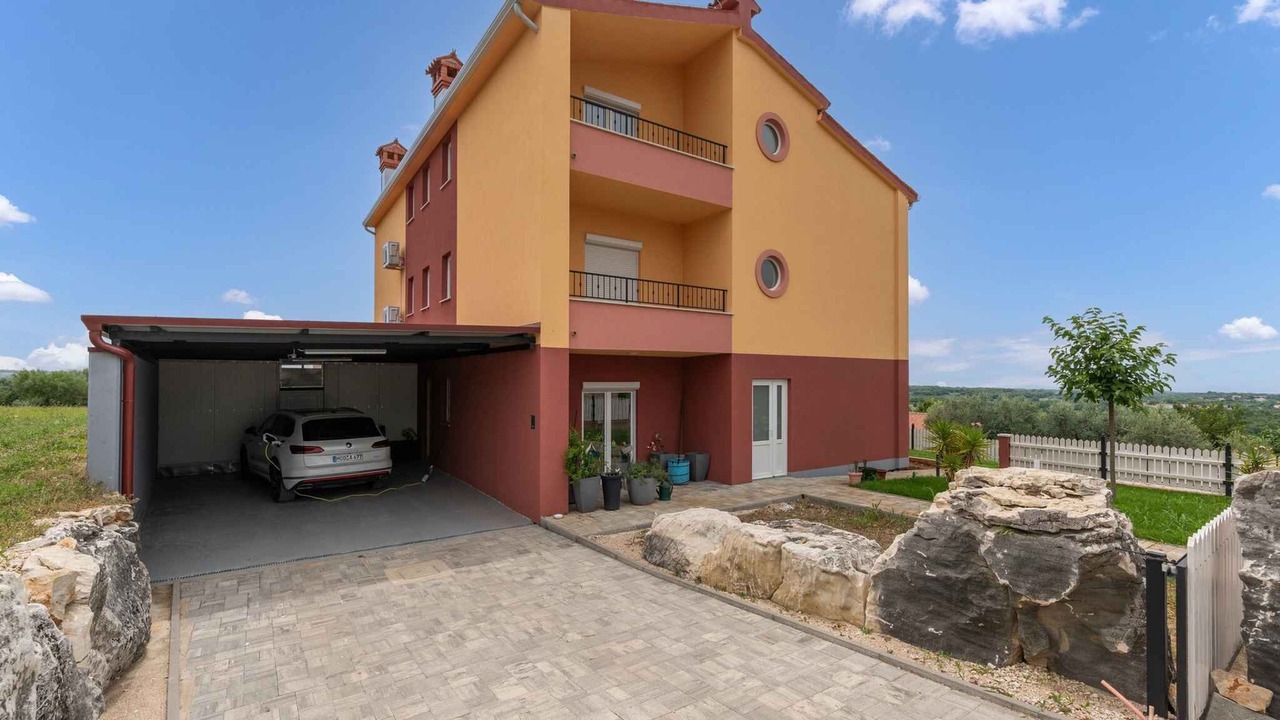 Photo of Outdoor in Materada
