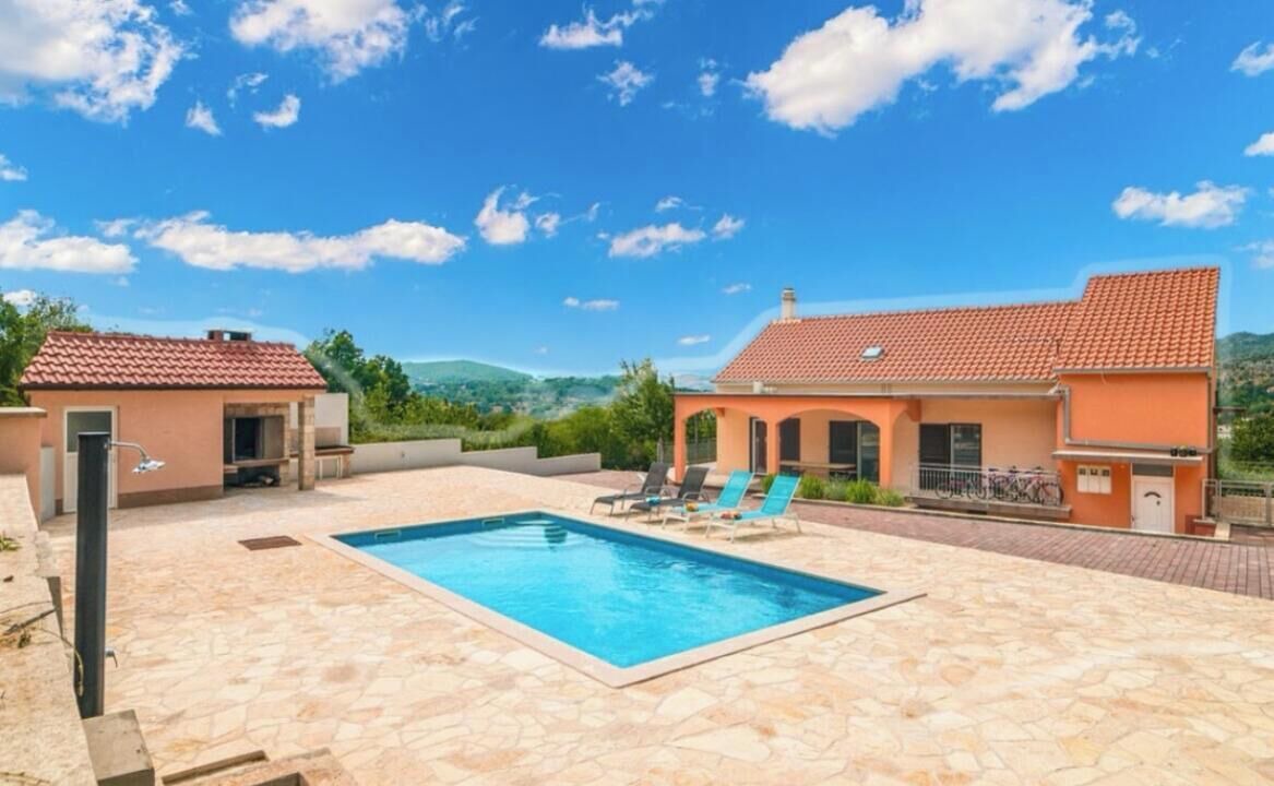 Photo of Outdoor in Municipality of Klis