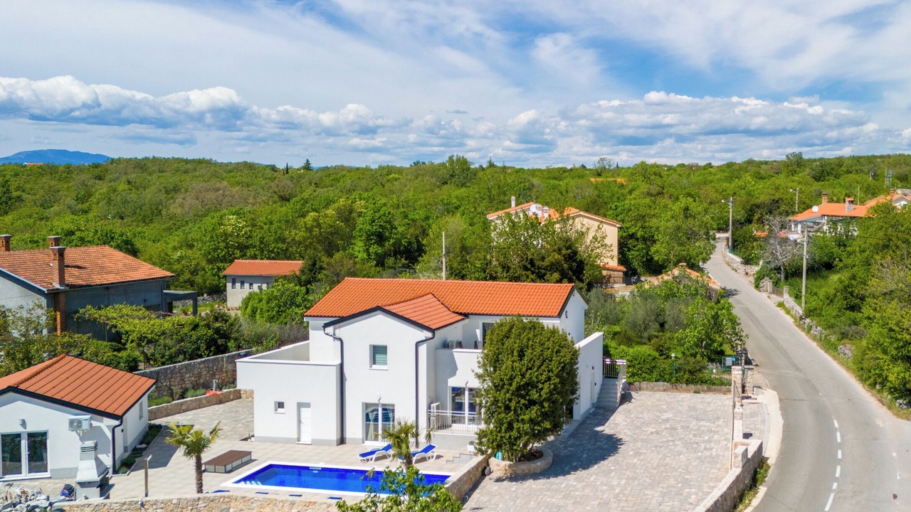 Photo of Outdoor in Kras