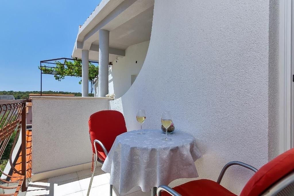 Photo of Patio Balcony in Istok