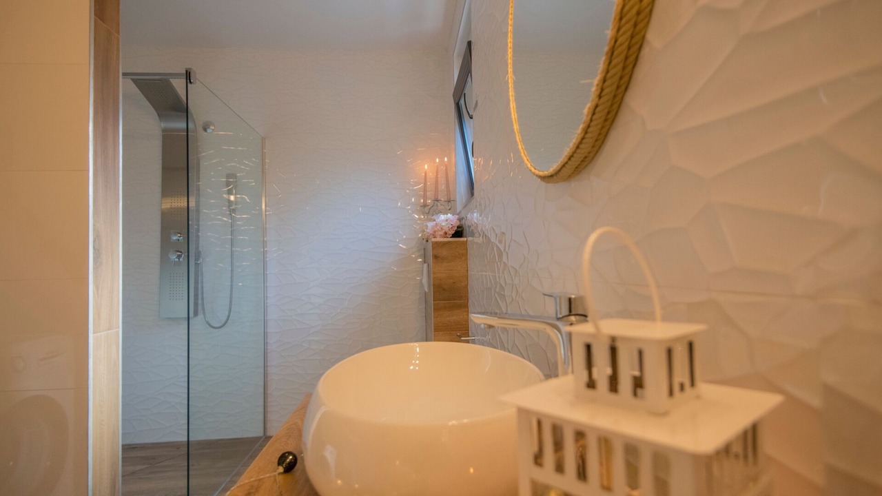 Photo of Bathroom in Grubine