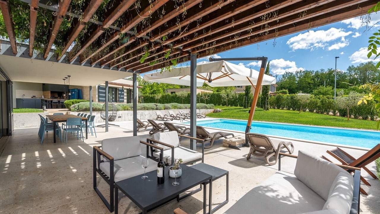 Photo of Outdoor in Lasici