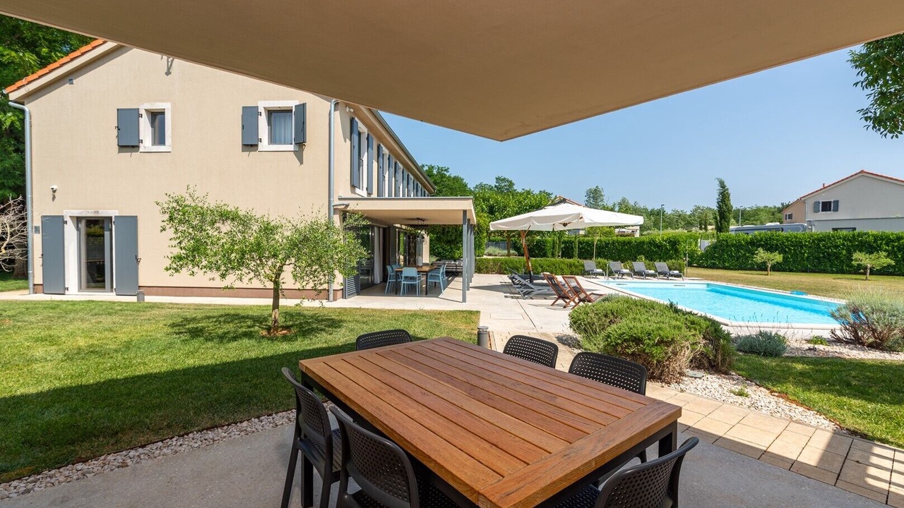Photo of Outdoor in Lasici