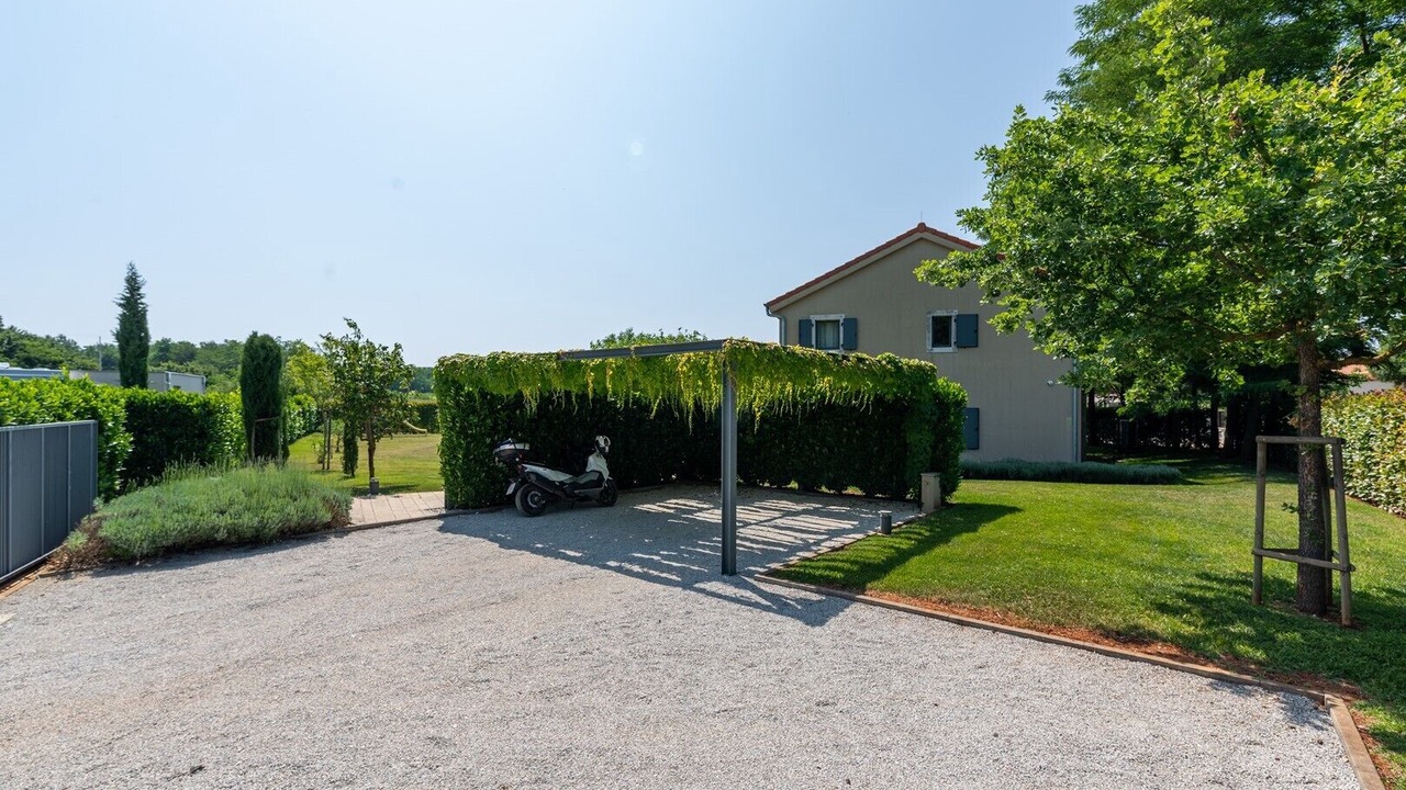 Photo of Outdoor in Lasici