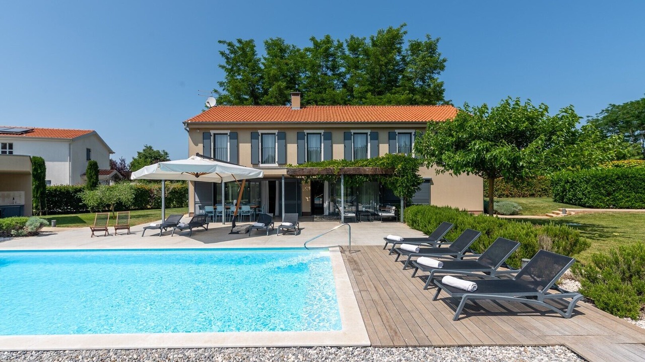 Photo of Outdoor in Lasici