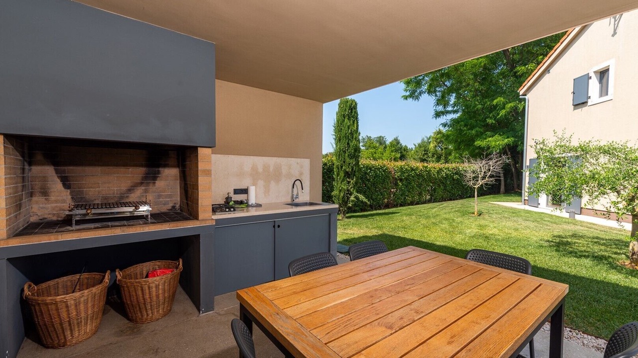 Photo of Outdoor in Lasici