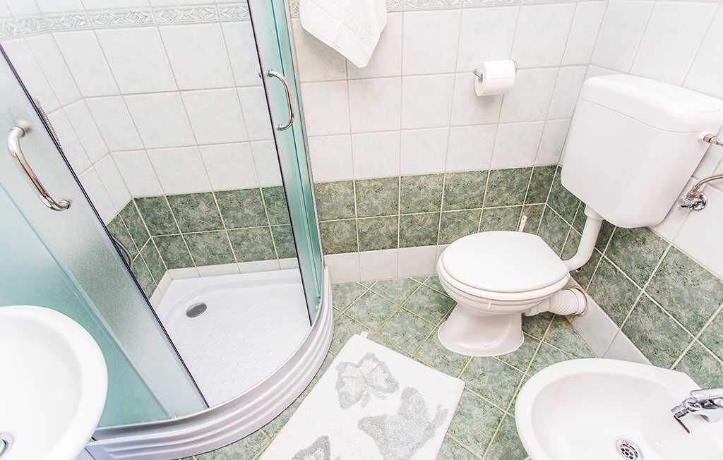 Photo of Bathroom in Kras