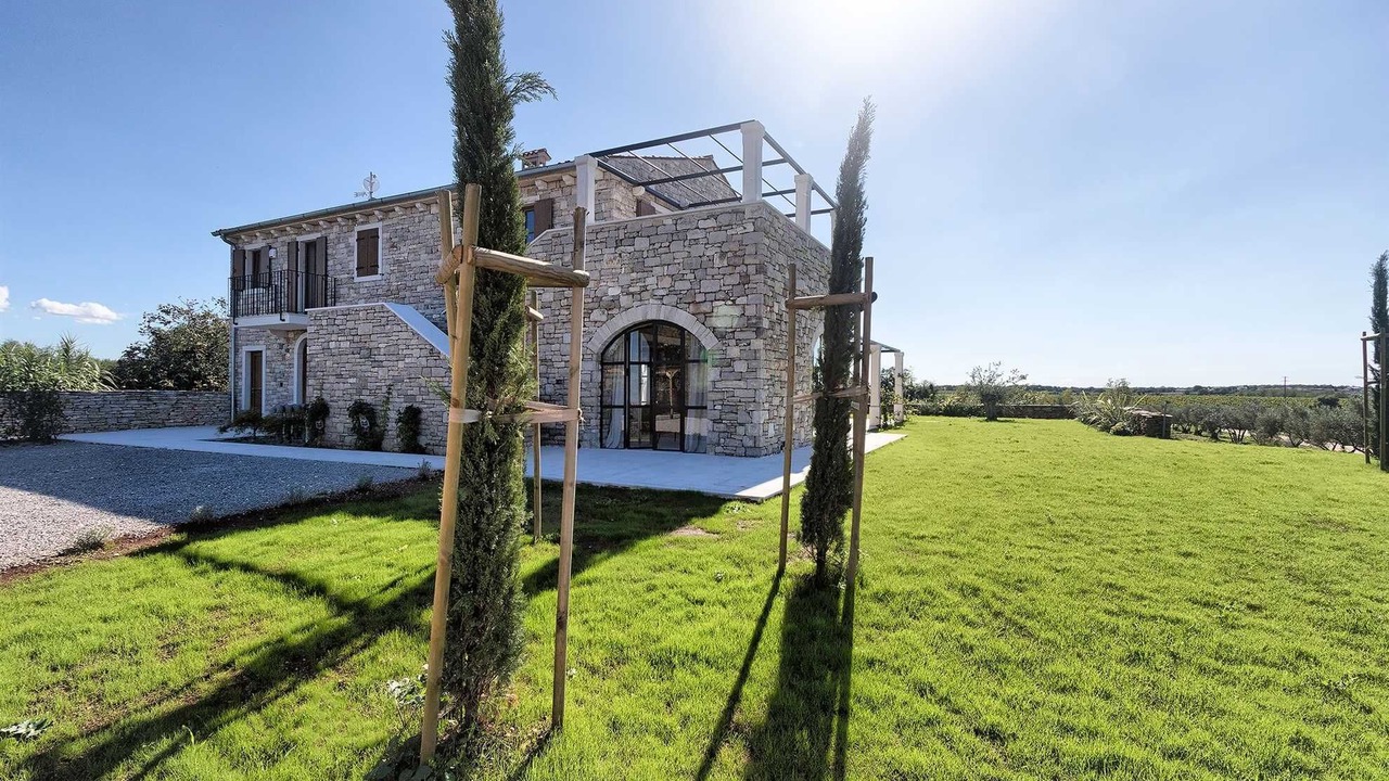 Photo of Outdoor in Finida