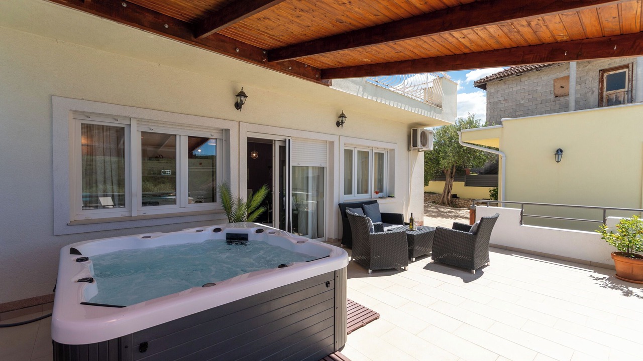 Photo of Patio Balcony in Bilice