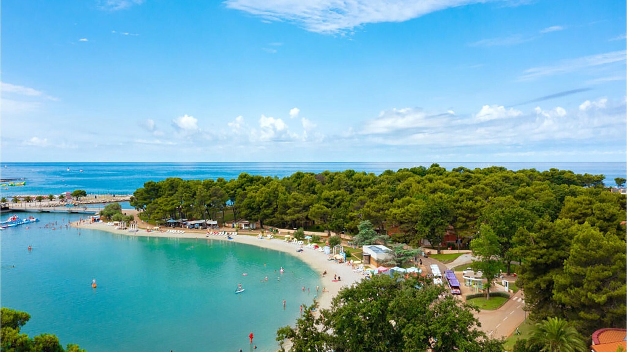 Photo of Others in Monterol