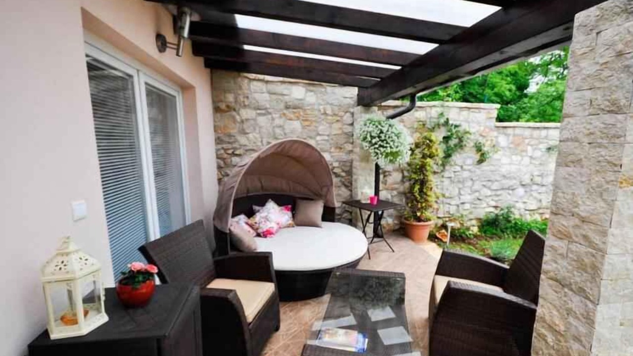 Photo of Patio Balcony in Murine