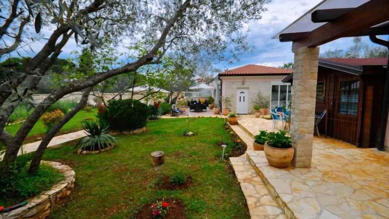 Photo of Patio Balcony in Murine