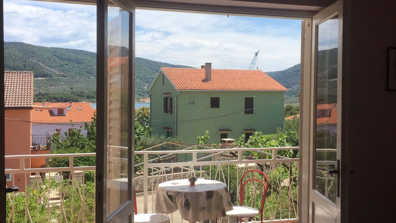 Photo of Others in Cres