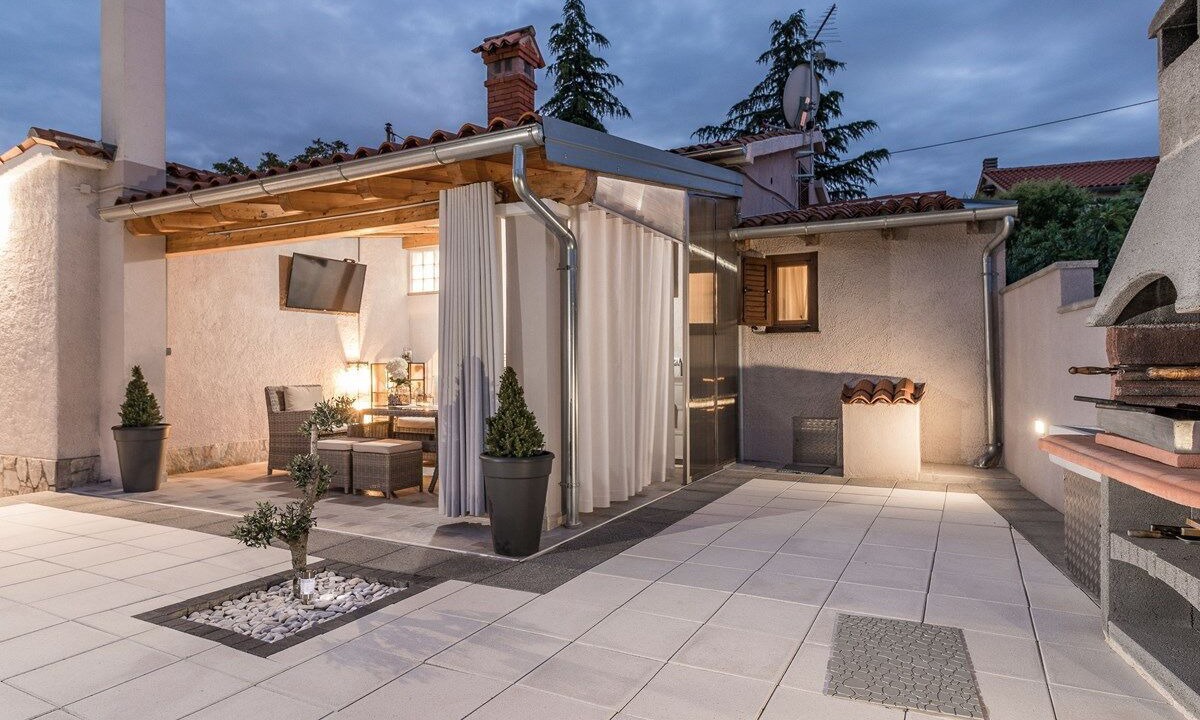 Photo of Patio Balcony in Divsici